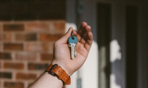 Canadian holding keys to a new home, in hopes that the Bank of Canada rate announcement will have an impact on mortgage rates.