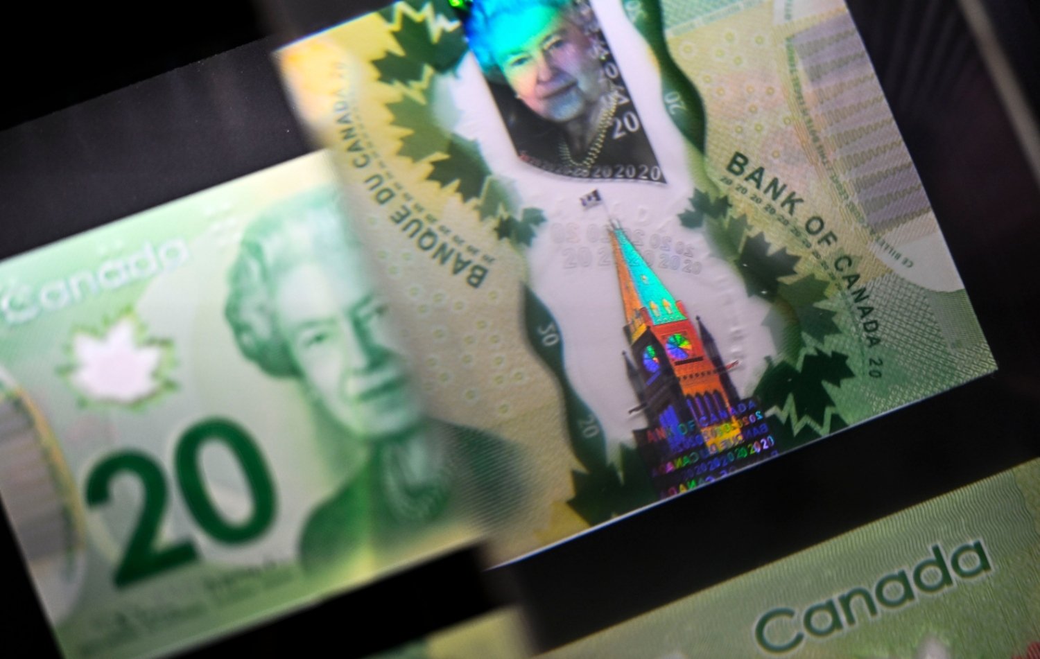 Canadians’ financial stress grows despite interest rate cuts